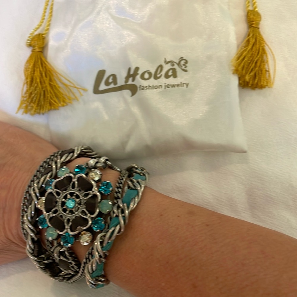 La hola braclet/necklace